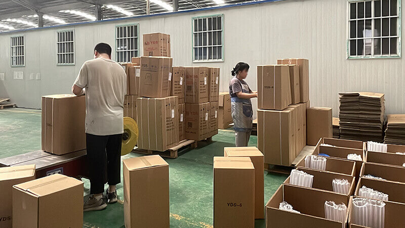 國內發貨液氮罐,正在打包