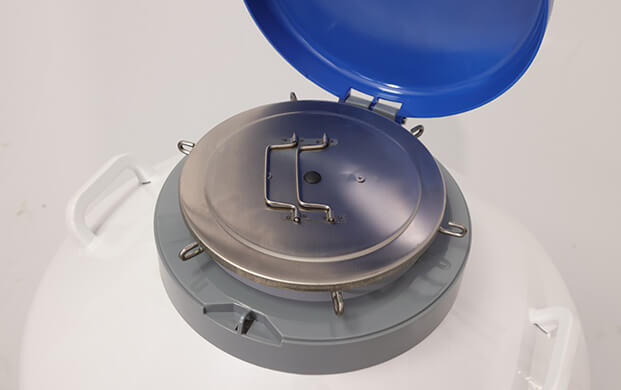 液氮儲存罐不（bú）加鎖蓋會加速液（yè）氮揮發嗎？