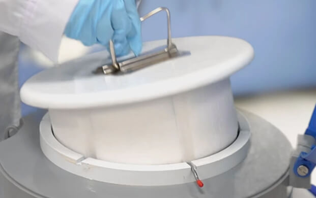 液氮罐（guàn）裏的樣品怎麽取？